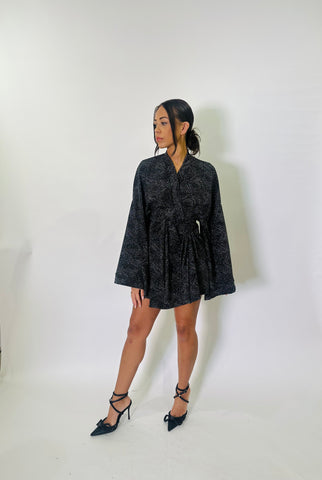 The Glitter Kimono